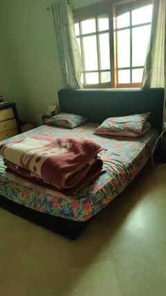 King Size Bed with mattress