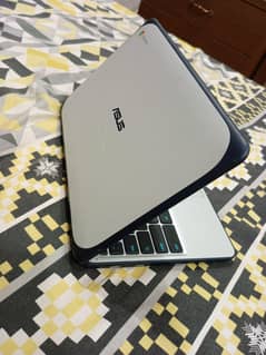 Asus Chrome book