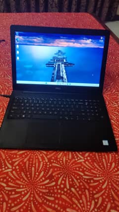 laptop Dell core i7 ( 8 generation