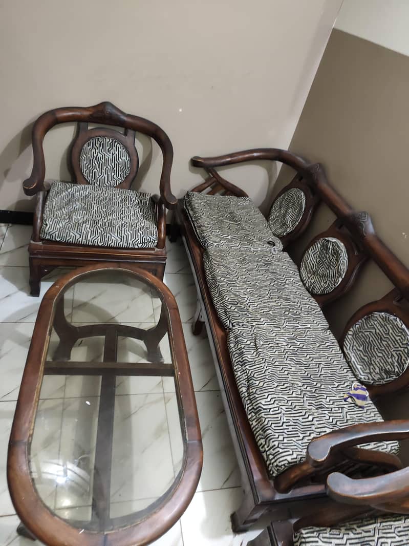 5 seater sofa set for small space no damage 1