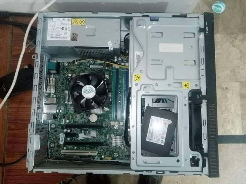 core i5 4th generation desktop pc with 4GB ram ddr3 and 128 SsD 2