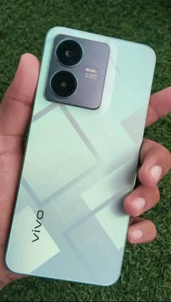 vivo Y22 4+4/128GB fresh set with complete box