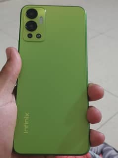 Hot 12,6/128,10/10,good condition,with box and charger