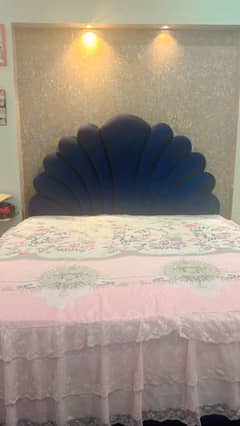 Welvet Royal blue king size bed