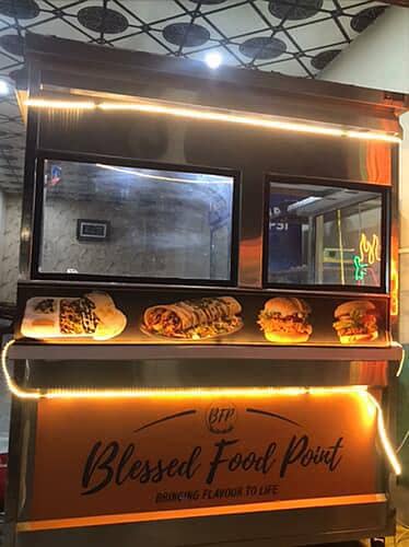 burger shawarma fryer counter