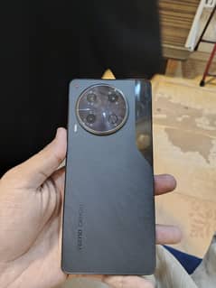 Tecno Camon 30
