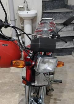 Road prince 70cc 2025 2500km driven pkr95000