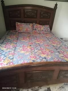 wooden bed set