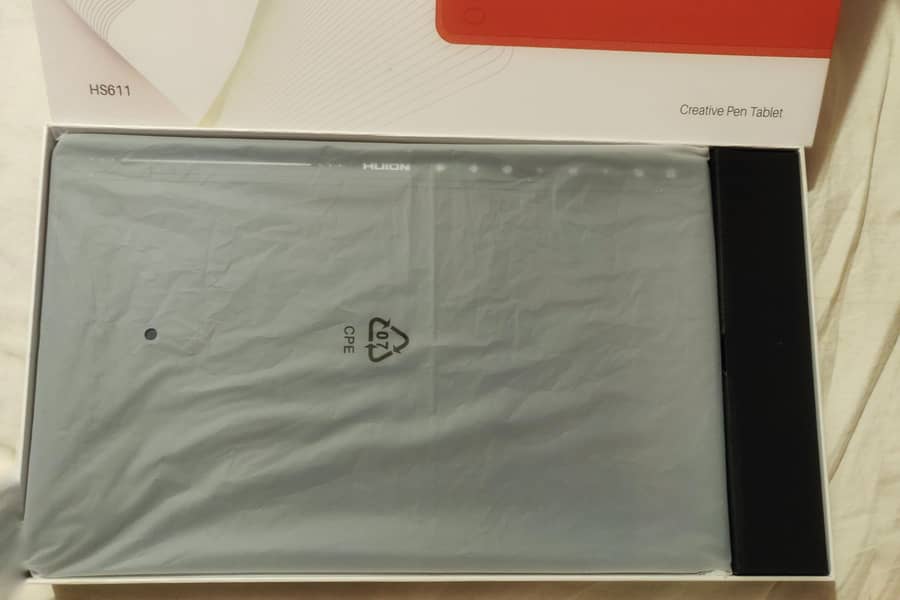 Huion HS611 Graphics Tablet – Like New (Box Opened Only) 1