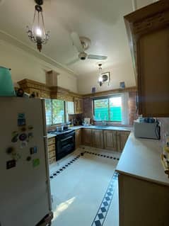 5 Beds Full House Available For Rent In G10