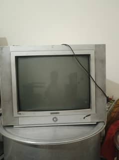 bilkul theek chalta h LCD la li jis vaja sa ye youze able nahi h