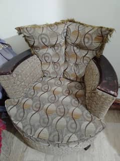 urgent sofa set 5 seater sale