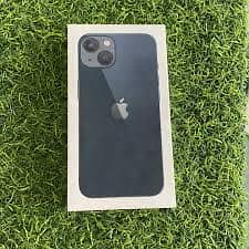 Iphone 13 box pack