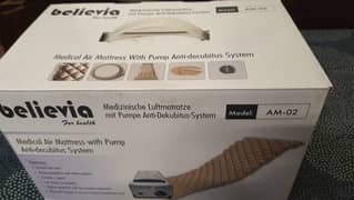 Medical air mattress with pump Anti-decubitus system