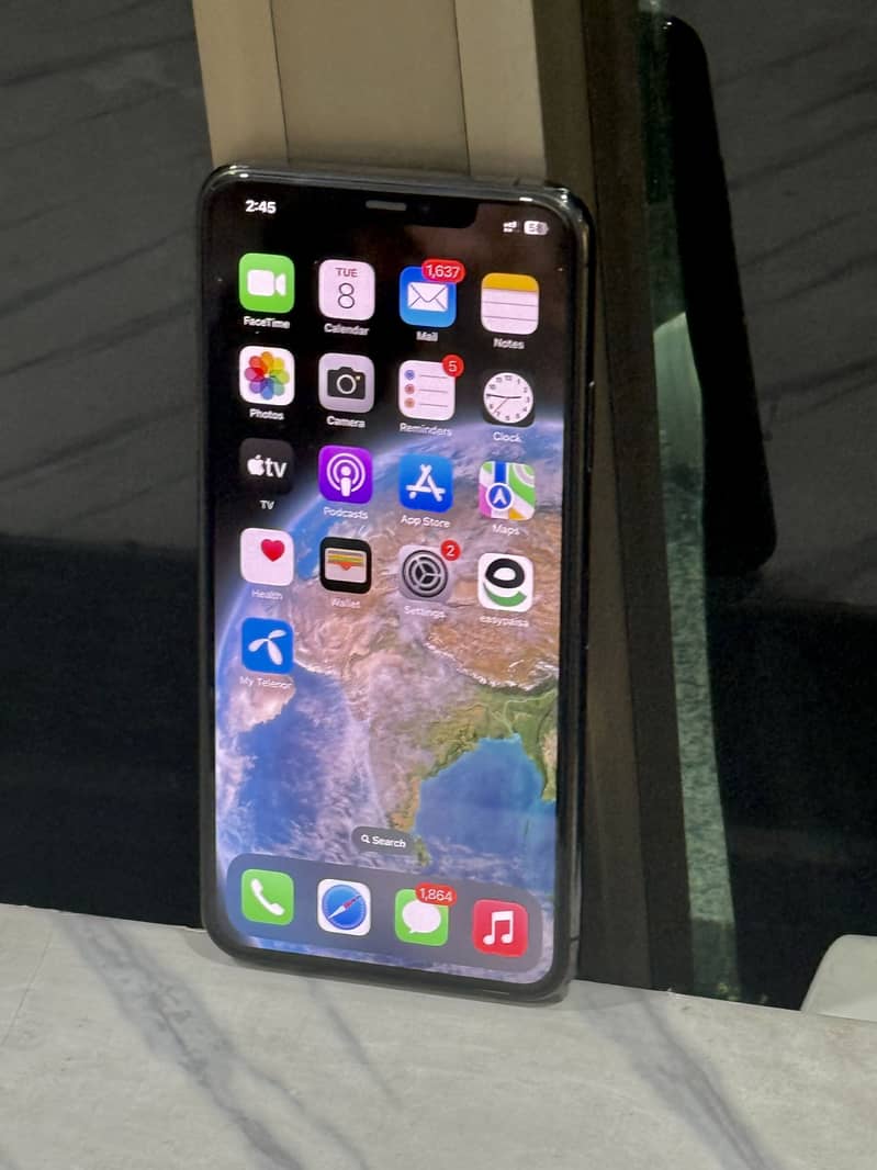 iPhone 11 Pro Max - PTA Approved - Dual Sim -10/10 Condition with Box 4