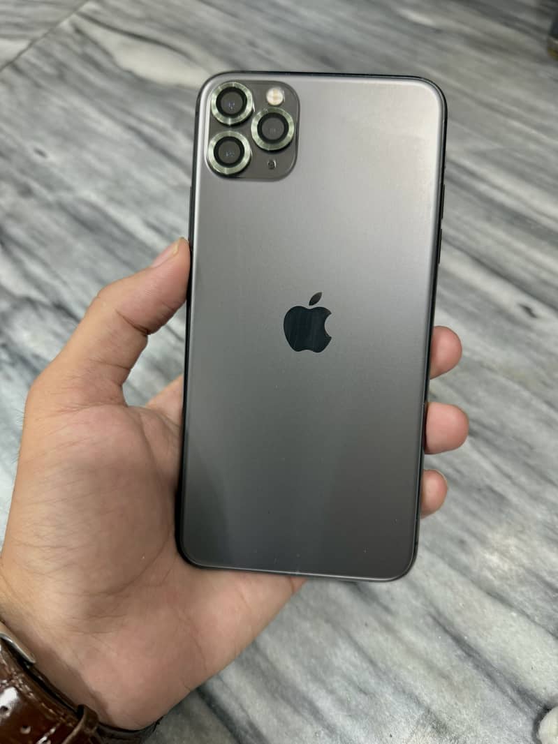 iPhone 11 Pro Max - PTA Approved - Dual Sim -10/10 Condition with Box 9