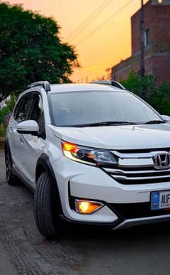 car for rent a car in Lahore car rental car for tour  apv for rent