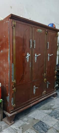 Almari For Sale