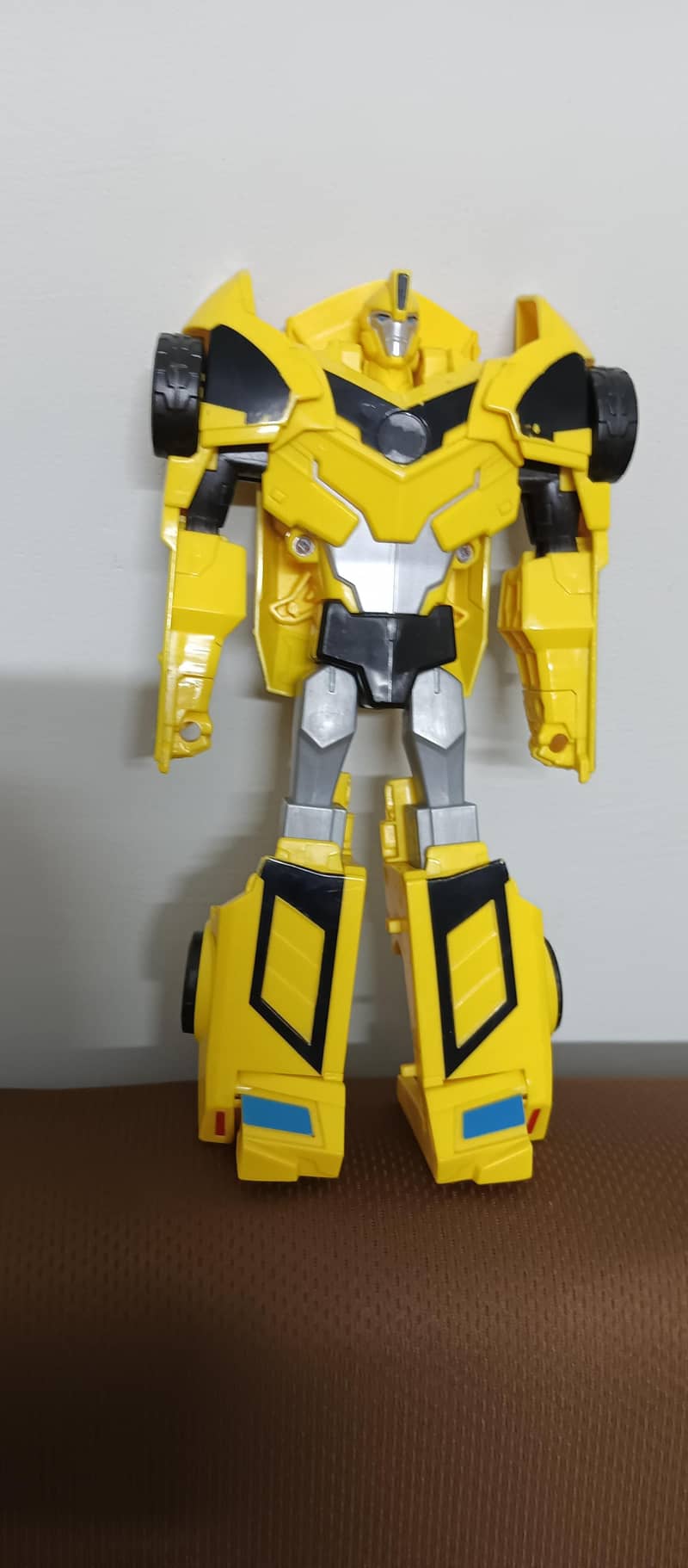 Transformers Robots And Disguise Hasbro Bumblebee Action Figure 2