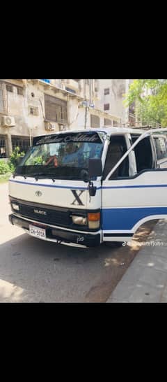 TOYOTA HIACE 1986 JAPAN