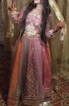 Mehndi lehnga