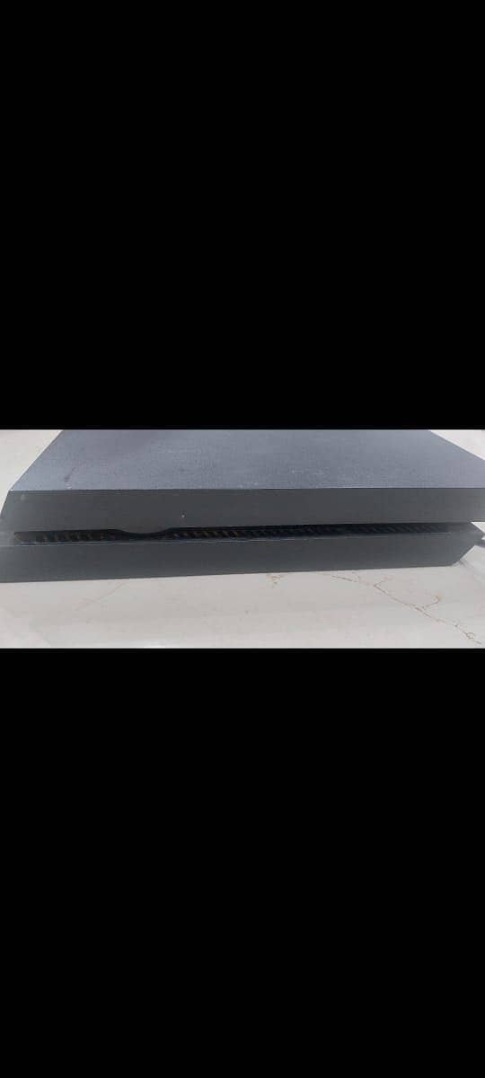 PS4 with Games And Controller 0