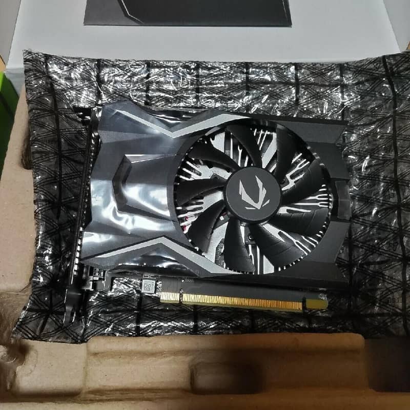Zotac gtx 1650 4GB ddr 6 oc edition 1