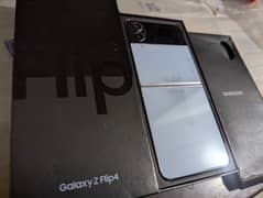 Flip 4 samsung with Box