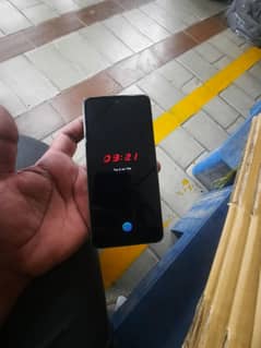 vivo y100 (8+4/256)