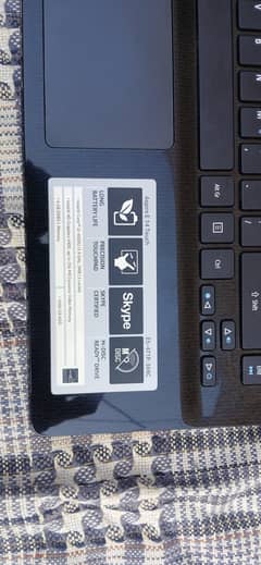 Acer Aspire E 14 touch core i3