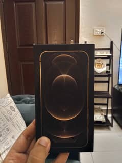 *iPhone 12 Pro – 128GB Gold* – Premium Condition 