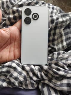 Infinix smart 8 4gb 64gn only set