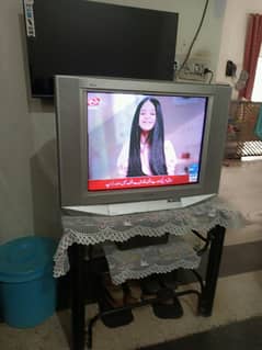 Sony tv 25" lush condition  0'3'2'1'8'8'5'8'0'9'2: