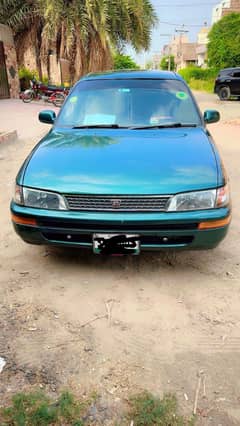 Toyota Corolla Indus 2000