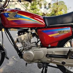 Honda CG 125 model 2005 for urgent sale
