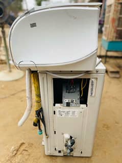 Haier 1.5 ton Dc inverter.