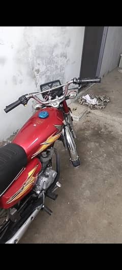 Karachi number hy bicke bilkul ok hy koi kam ni hy