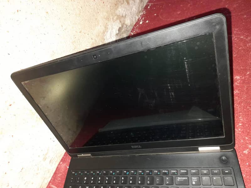 Dell laptop core i5 5th generation latitude e5570  memory 8/256 1