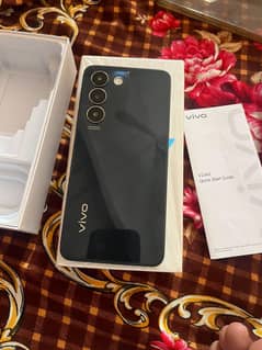 Vivo y100 8/256 in 2month warranty