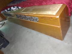 King Bed Set with Setie corners