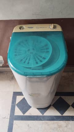 Haier Spinner (Dryer) for Sale in Good condition