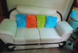 sofa set for sale in a very good condition