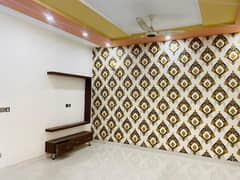 Corner Sabzazar Scheme House Sized 10 Marla Is Available