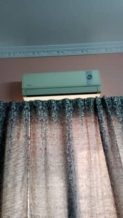 Gree 1.5 ton split ac Non inverter