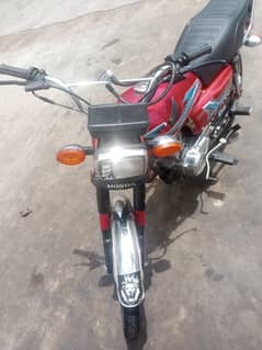 united 125 no any work neeD money Argant sell 03408698704