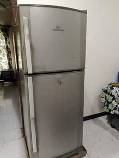 dawlance Fridge Medium size