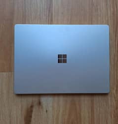 Microsoft Surface Laptop 2 – Excellent Condition