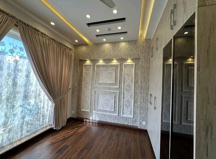 Get In Touch Now To Buy A House In DHA Phase 7 - Block T 8