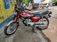 honda 125 2016 model 10 by 10 condition full genuine