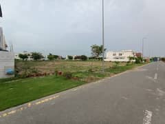 2 Kanal Pair DHA Phase 7 U Block - Distress Deal! | 7 Cr only